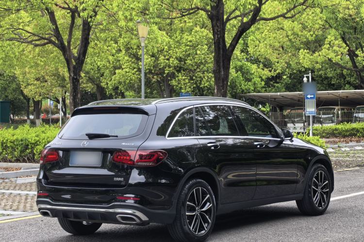 Used Mercedes-Benz GLC 2022 GLC 260 L 4MATIC Luxury Model Exterior 3