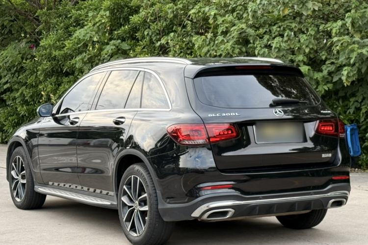 Used Mercedes-Benz GLC 2022 Facelift GLC 260 L 4MATIC Luxury Edition Exterior 3