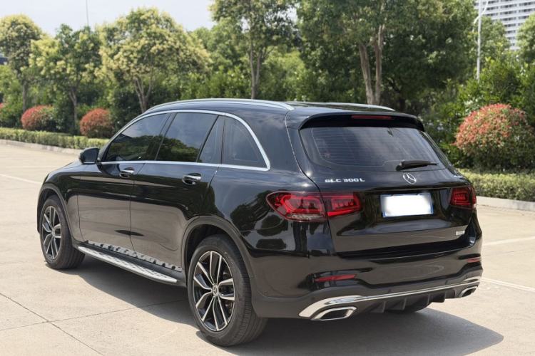 Used Mercedes-Benz GLC 2022 Refreshed GLC 300 L 4MATIC Dynamic Edition Exterior 3