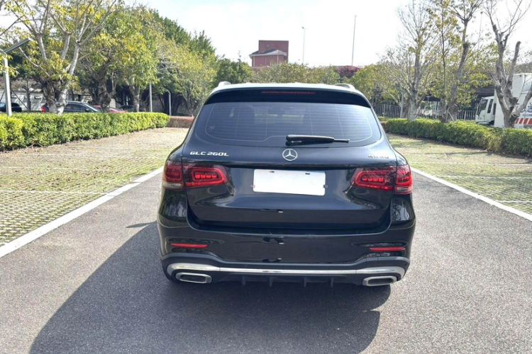 Used Mercedes-Benz GLC 2022 GLC 260 L 4MATIC Luxury Model Exterior 3