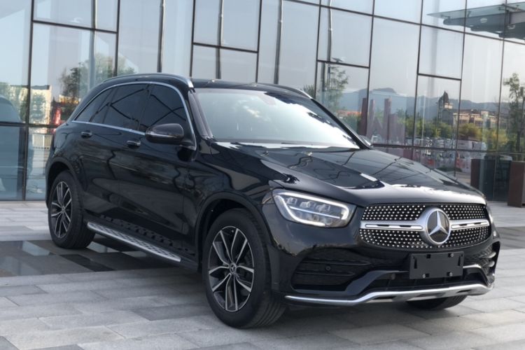 Used Mercedes-Benz GLC 2022 Second Facelift GLC 260 L 4MATIC Luxury Edition Exterior 3
