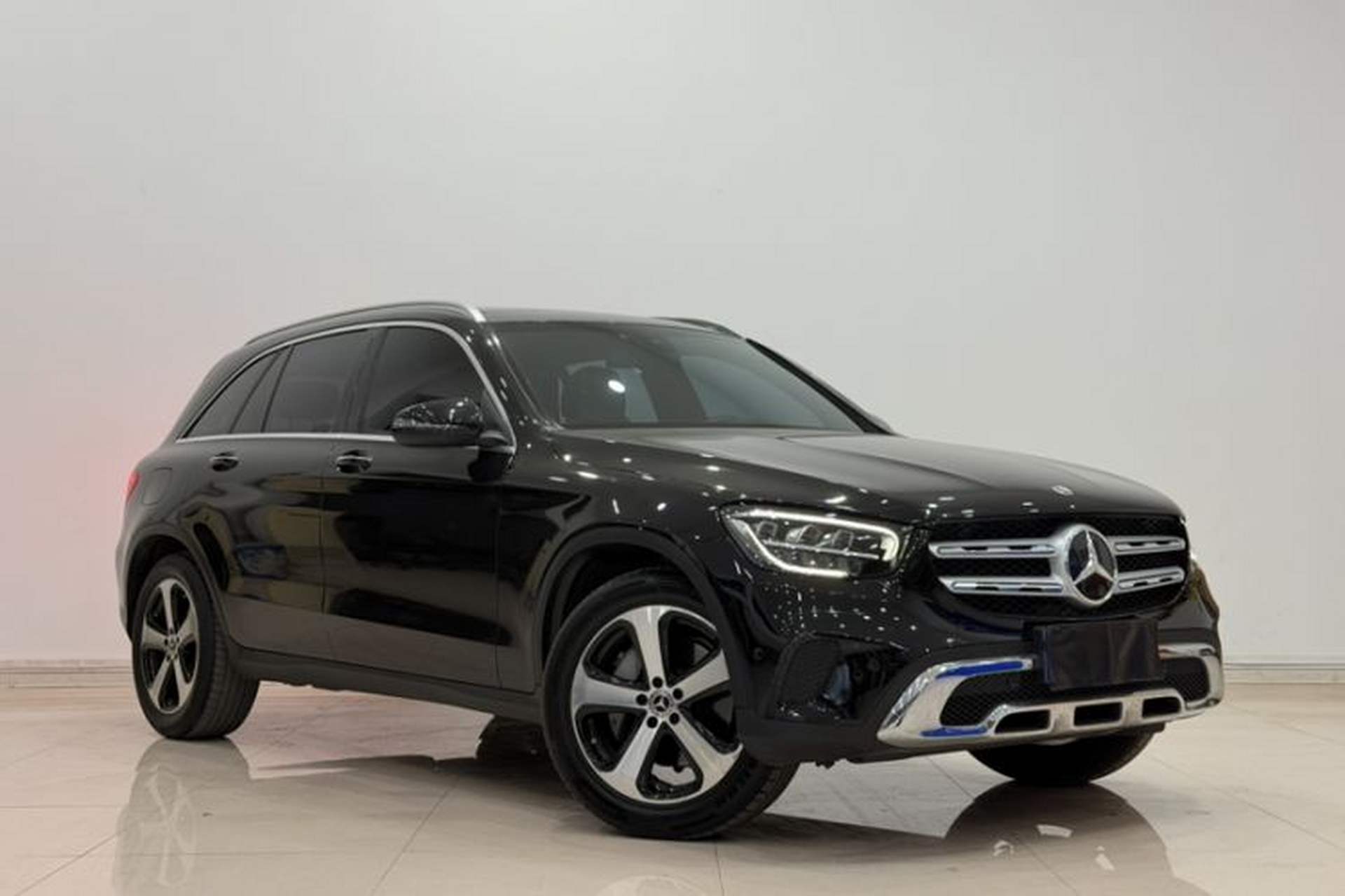 Used Mercedes-Benz GLC 2022 Refreshed GLC 260 L 4MATIC Dynamic Edition Exterior 3