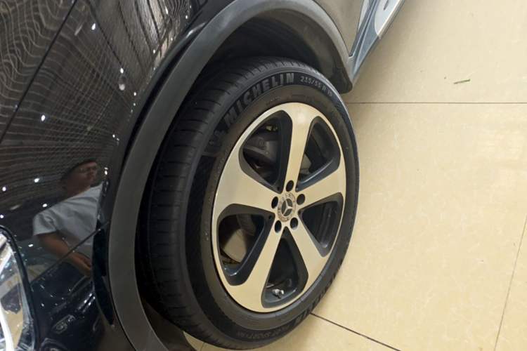 Used Mercedes-Benz GLC 2022 Facelifted GLC 260 L 4MATIC Dynamic Edition Exterior 4