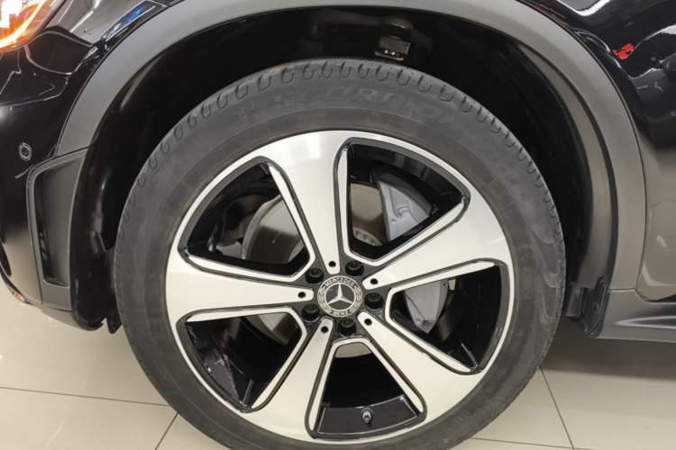 Used Mercedes-Benz GLC 2022 Refreshed GLC 300 L 4MATIC Dynamic Edition Prestige Version Exterior 4