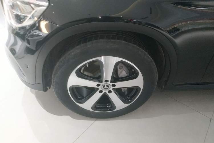 Used Mercedes-Benz GLC 2022 Refreshed GLC 260 L 4MATIC Dynamic Edition Exterior 4
