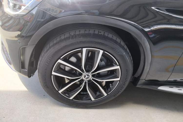 Used Mercedes-Benz GLC 2022 Second Facelift GLC 260 L 4MATIC Luxury Edition Exterior 4
