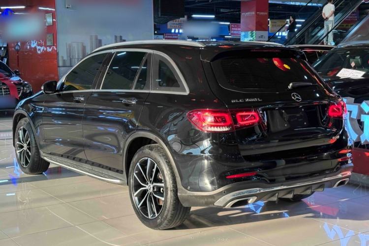 Used Mercedes-Benz GLC 2022 Second Facelift GLC 260 L 4MATIC Luxury Edition Exterior 5