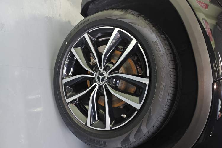 Used Mercedes-Benz GLC 2022 Facelift GLC 260 L 4MATIC Luxury Edition Exterior 5