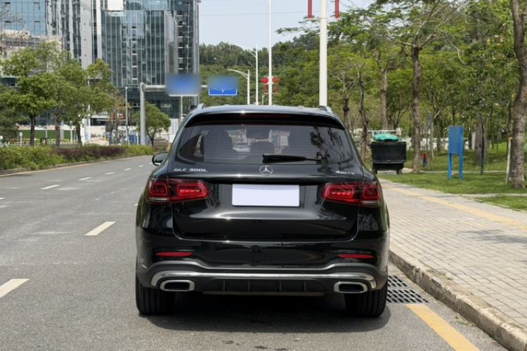 Used Mercedes-Benz GLC 2022 Facelift GLC 300 L 4MATIC Luxury Edition Exterior 5