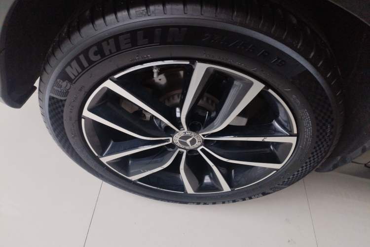Used Mercedes-Benz GLC 2022 GLC 260 L 4MATIC Luxury Model Exterior 5