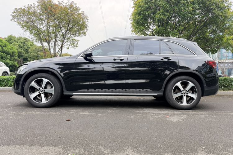 Used Mercedes-Benz GLC 2022 Second Facelift GLC 260 L 4MATIC Dynamic Edition Exterior 5