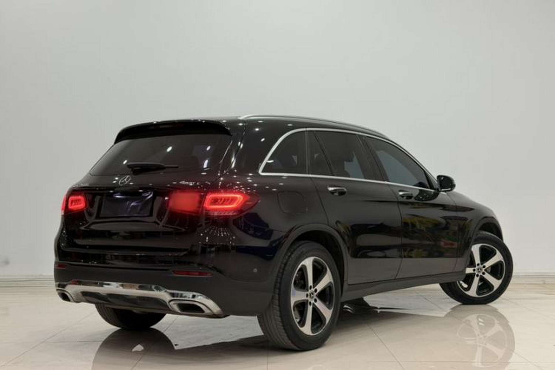 Used Mercedes-Benz GLC 2022 Refreshed GLC 260 L 4MATIC Dynamic Edition Exterior 5