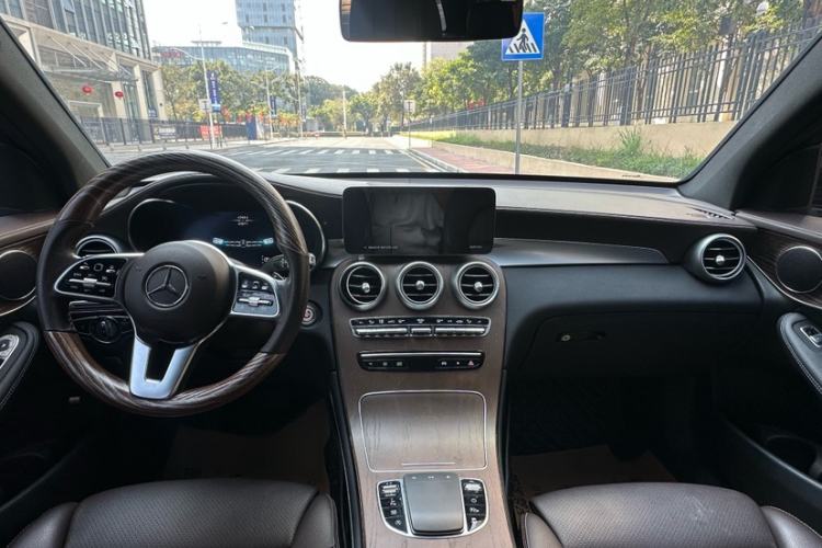 Used Mercedes-Benz GLC 2022 Refreshed GLC 300 L 4MATIC Dynamic Edition Exterior 7