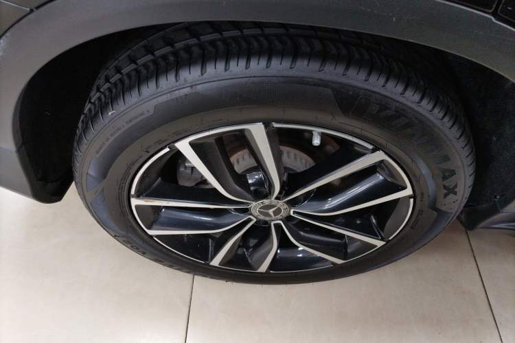 Used Mercedes-Benz GLC 2022 GLC 260 L 4MATIC Luxury Model Exterior 8