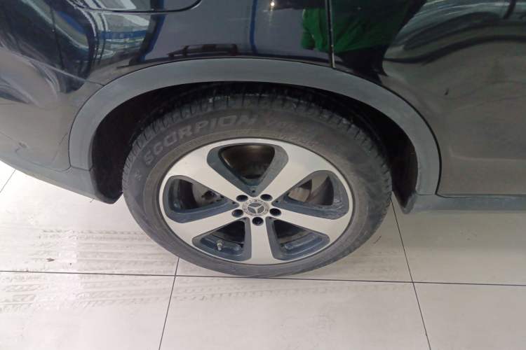 Used Mercedes-Benz GLC 2022 Second Facelift GLC 260 L 4MATIC Dynamic Edition Exterior 8
