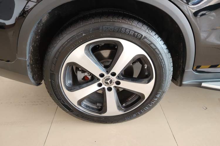 Used Mercedes-Benz GLC 2022 Refreshed GLC 260 L 4MATIC Dynamic Edition Exterior 8