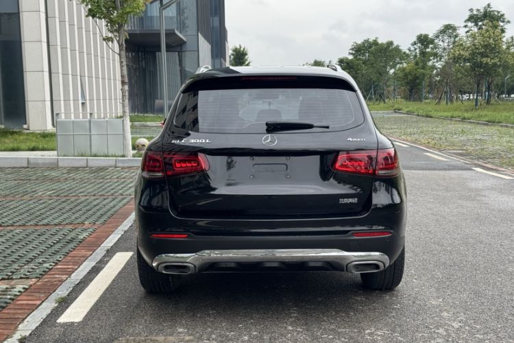 Used Mercedes-Benz GLC 2022 Second Facelift GLC 260 L 4MATIC Dynamic Edition Exterior 8