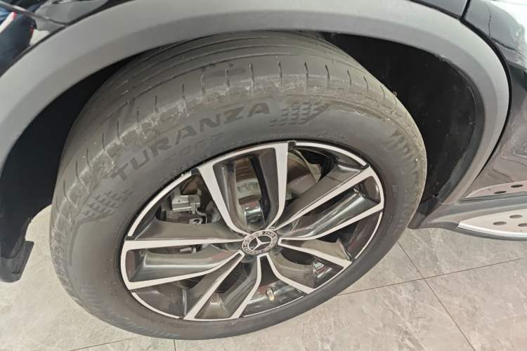 Used Mercedes-Benz GLC 2022 Second Facelift GLC 260 L 4MATIC Luxury Edition Exterior 8