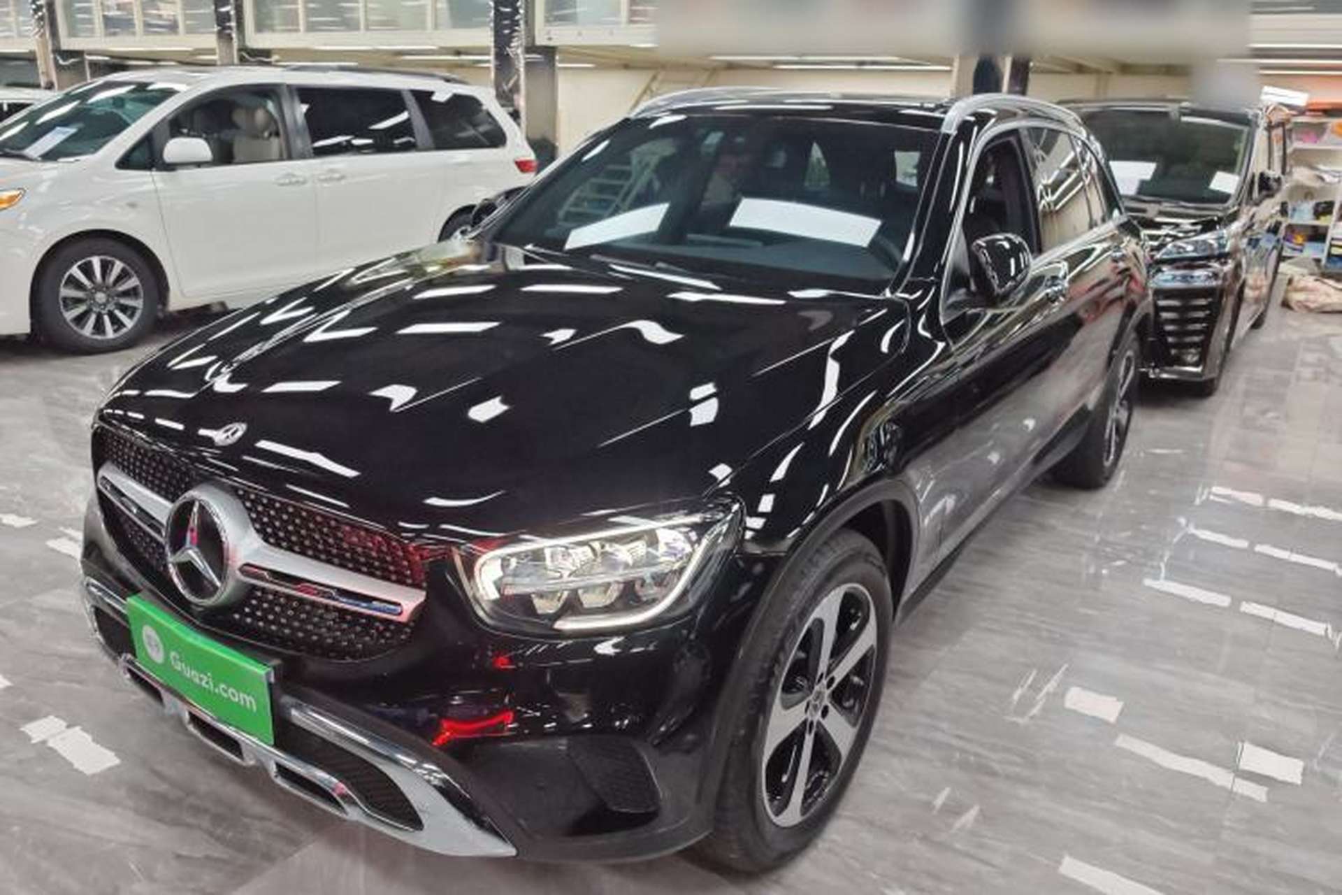 Used Mercedes-Benz GLC 2022 Refreshed GLC 260 L 4MATIC Dynamic Edition Front Left 45 Deg