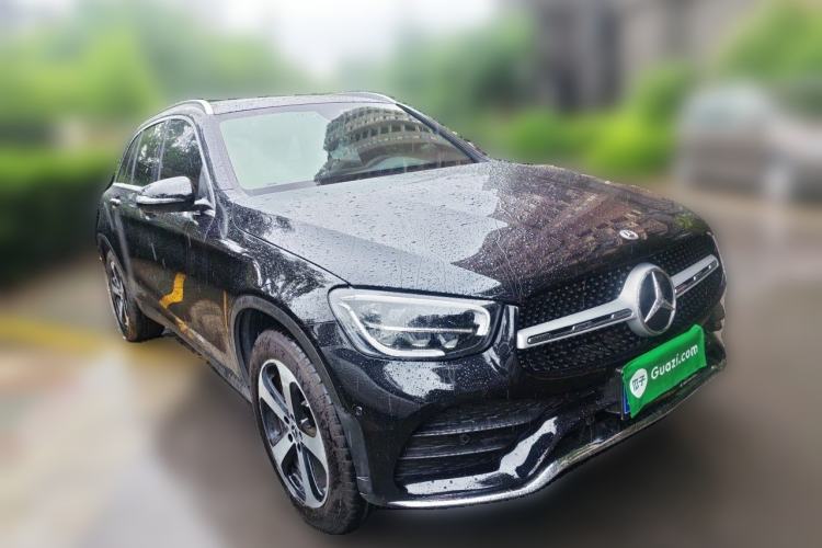 Used Mercedes-Benz GLC 2022 Facelifted GLC 260 L 4MATIC Dynamic Edition Front Right 45 Deg