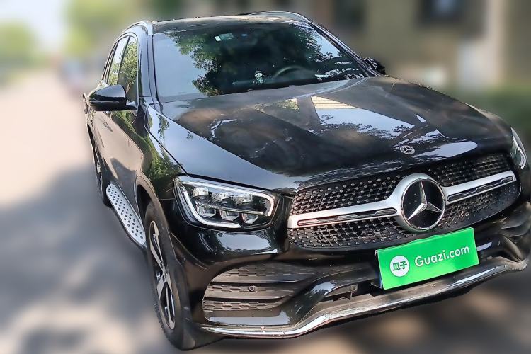 Used Mercedes-Benz GLC 2022 Facelifted GLC 260 L 4MATIC Dynamic Edition Front Right 45 Deg