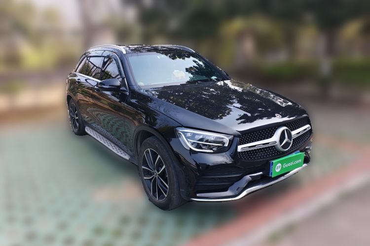 Used Mercedes-Benz GLC 2022 Second Facelift GLC 260 L 4MATIC Luxury Edition Front Right 45 Deg