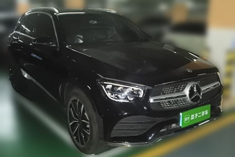 Used Mercedes-Benz GLC 2022 Second Facelift GLC 260 L 4MATIC Luxury Edition Front Right 45 Deg
