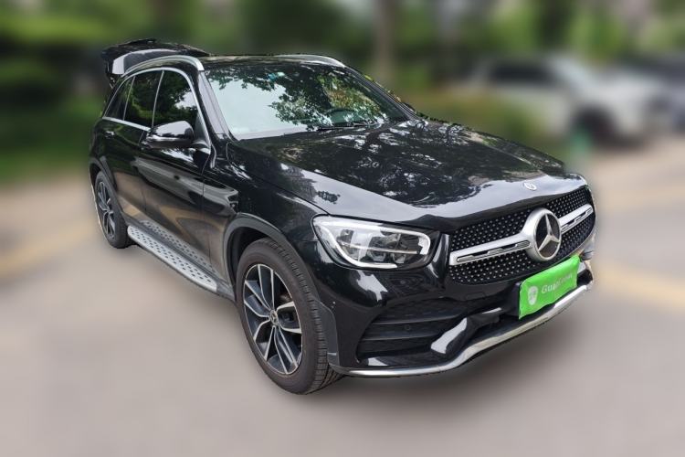 Used Mercedes-Benz GLC 2022 Second Facelift GLC 260 L 4MATIC Luxury Edition Front Right 45 Deg