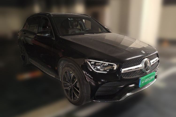 Used Mercedes-Benz GLC 2022 Refreshed GLC 300 L 4MATIC Dynamic Edition Front Right 45 Deg
