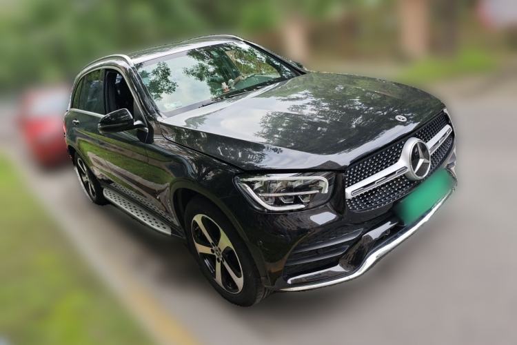 Used Mercedes-Benz GLC 2022 Facelifted GLC 260 L 4MATIC Dynamic Edition Front Right 45 Deg