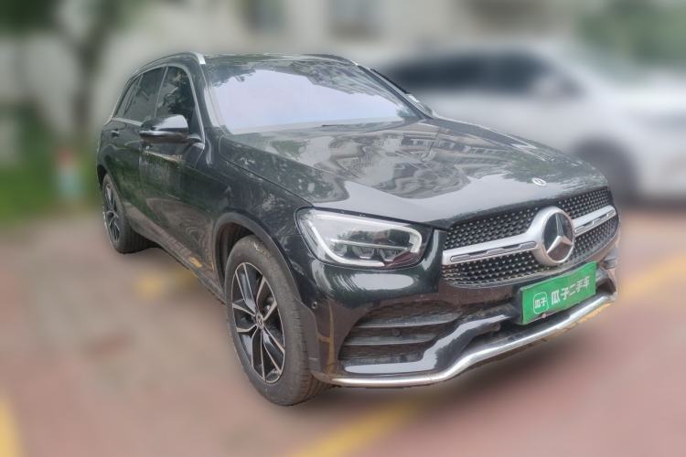 Used Mercedes-Benz GLC 2022 Second Facelift GLC 260 L 4MATIC Luxury Edition Front Right 45 Deg