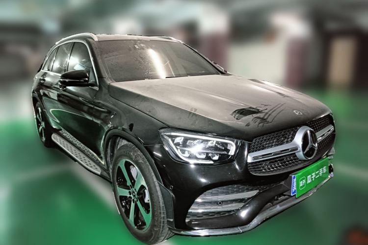 Used Mercedes-Benz GLC 2022 Facelifted GLC 260 L 4MATIC Dynamic Edition Front Right 45 Deg