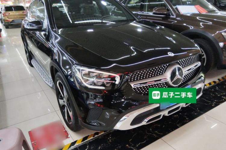 Used Mercedes-Benz GLC 2022 Refreshed GLC 260 L 4MATIC Dynamic Edition Front Right 45 Deg