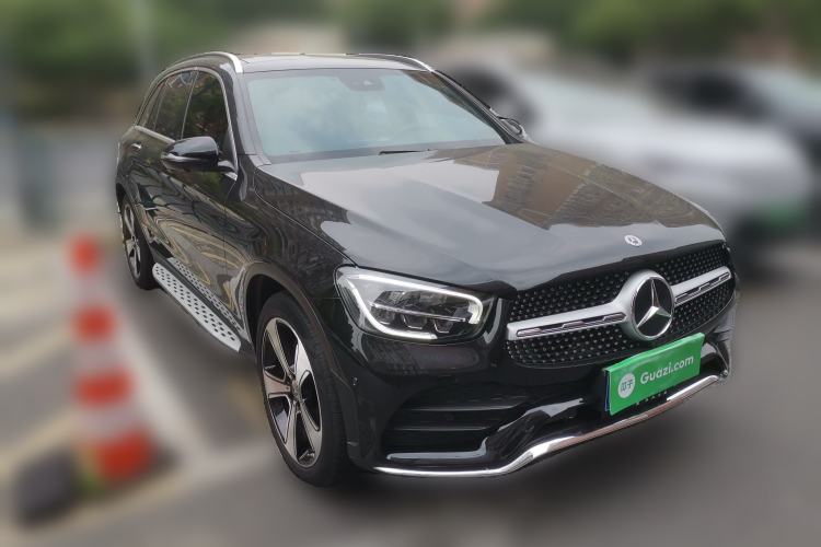 Used Mercedes-Benz GLC 2022 Second Facelift GLC 300 L 4MATIC Luxury Edition Front Right 45 Deg