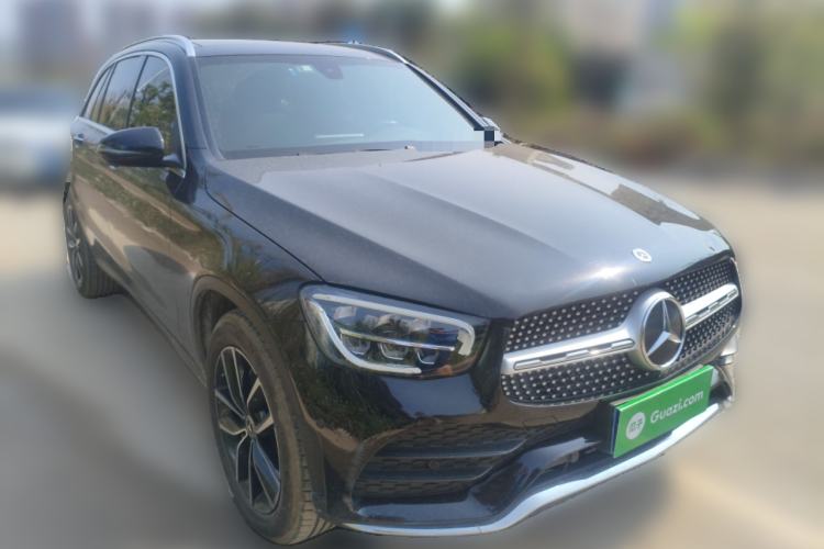 Used Mercedes-Benz GLC 2022 Second Facelift GLC 260 L 4MATIC Luxury Edition Front Right 45 Deg