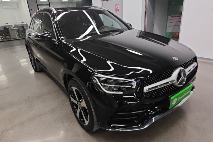 Used Mercedes-Benz GLC 2022 Facelifted GLC 260 L 4MATIC Dynamic Edition Front Right 45 Deg