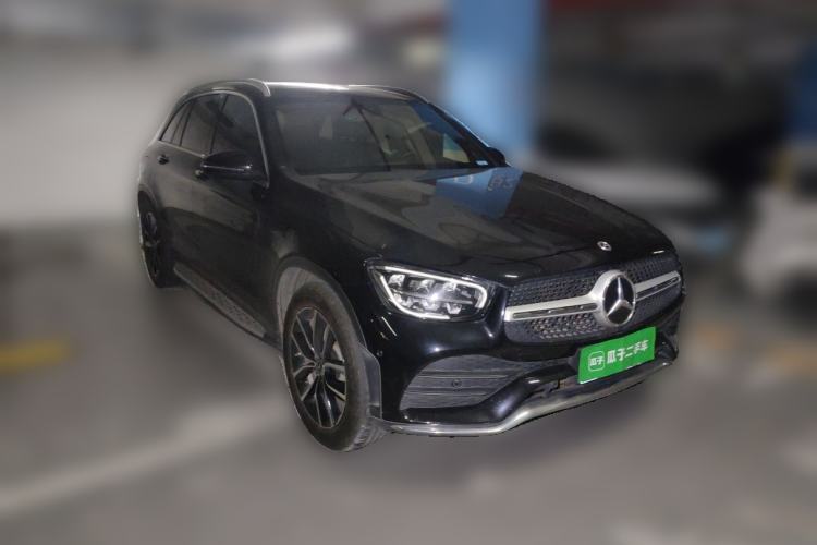 Used Mercedes-Benz GLC 2022 Second Facelift GLC 260 L 4MATIC Luxury Edition Front Right 45 Deg