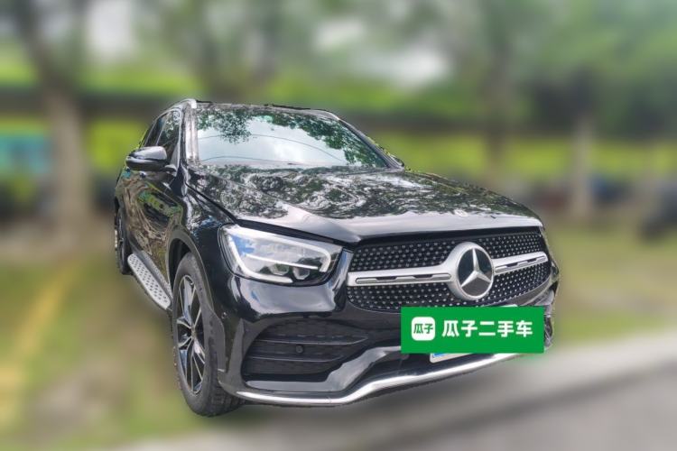 Used Mercedes-Benz GLC 2022 Facelift GLC 260 L 4MATIC Luxury Edition Front Right 45 Deg