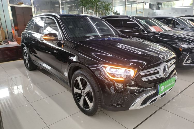 Used Mercedes-Benz GLC 2022 Refreshed GLC 260 L 4MATIC Dynamic Edition Front Right 45 Deg