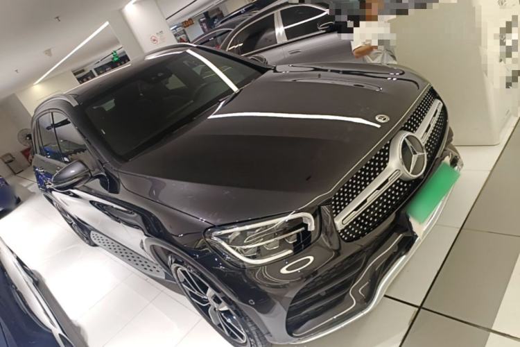 Used Mercedes-Benz GLC 2022 GLC 300 L 4MATIC Dynamic Model Front Right 45 Deg