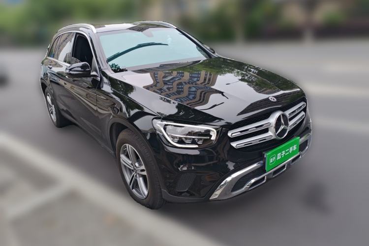 Used Mercedes-Benz GLC 2022 Second Facelift GLC 260 L 4MATIC Dynamic Edition Front Right 45 Deg
