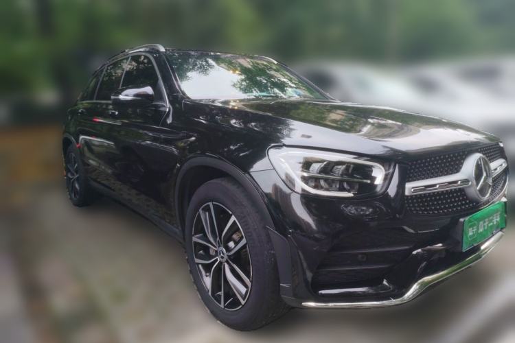 Used Mercedes-Benz GLC 2022 GLC 260 L 4MATIC Luxury Model Front Right 45 Deg