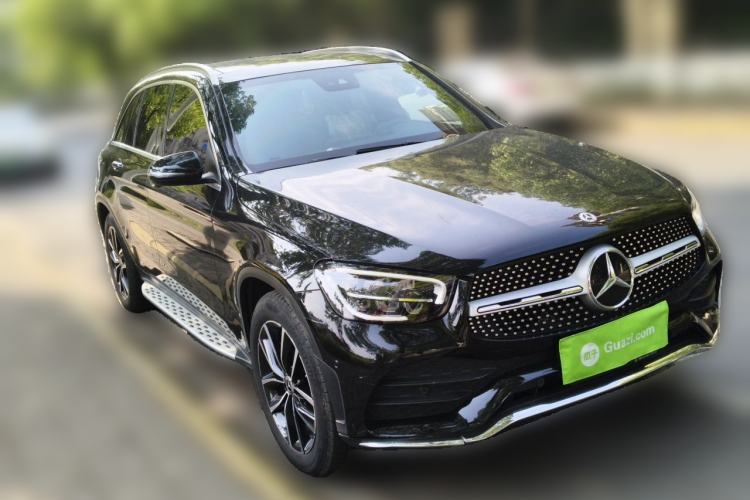 Used Mercedes-Benz GLC 2022 Facelift GLC 300 L 4MATIC Luxury Edition Front Right 45 Deg