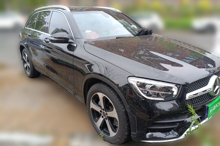 Used Mercedes-Benz GLC 2022 Facelifted GLC 260 L 4MATIC Dynamic Edition Front Right 45 Deg