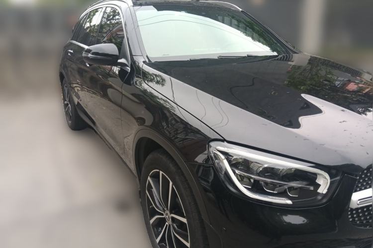 Used Mercedes-Benz GLC 2022 GLC 260 L 4MATIC Luxury Model Front Right 45 Deg