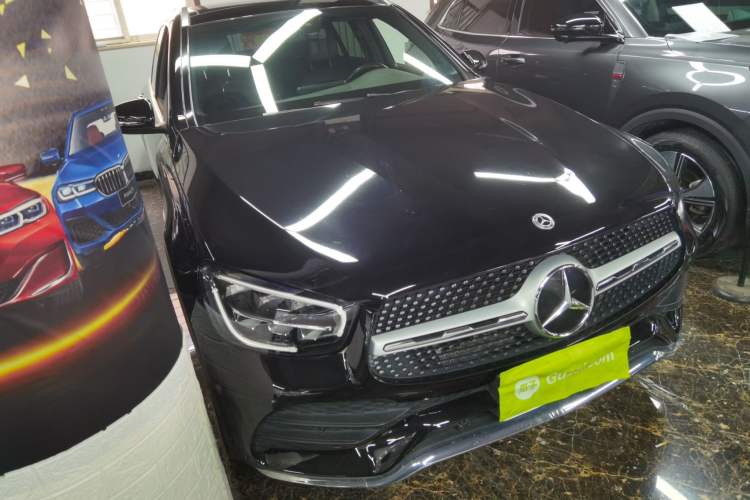Used Mercedes-Benz GLC 2022 Second Facelift GLC 260 L 4MATIC Luxury Edition Front Right 45 Deg