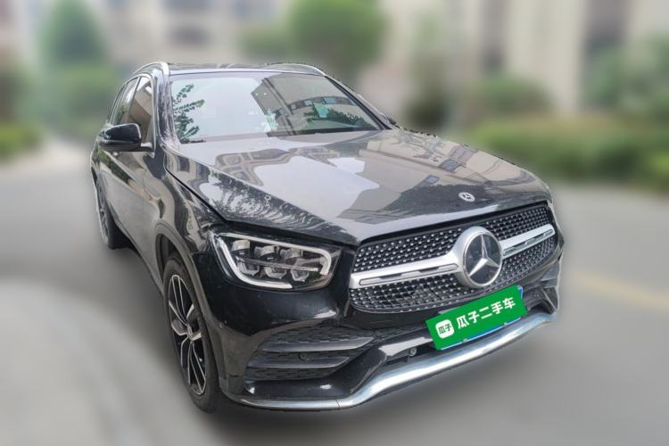 Used Mercedes-Benz GLC 2022 Second Facelift GLC 260 L 4MATIC Luxury Edition Front Right 45 Deg