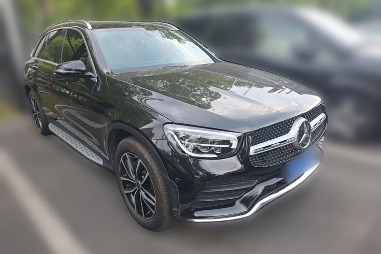 Used Mercedes-Benz GLC 2022 GLC 260 L 4MATIC Luxury Model Front Right 45 Deg