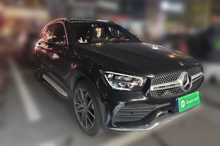 Used Mercedes-Benz GLC 2022 GLC 260 L 4MATIC Luxury Model Front Right 45 Deg