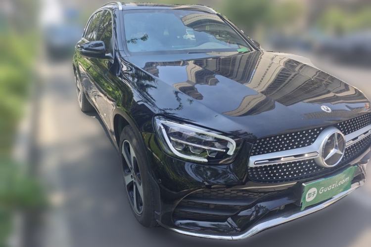 Used Mercedes-Benz GLC 2022 Refreshed GLC 260 L 4MATIC Dynamic Edition Front Right 45 Deg